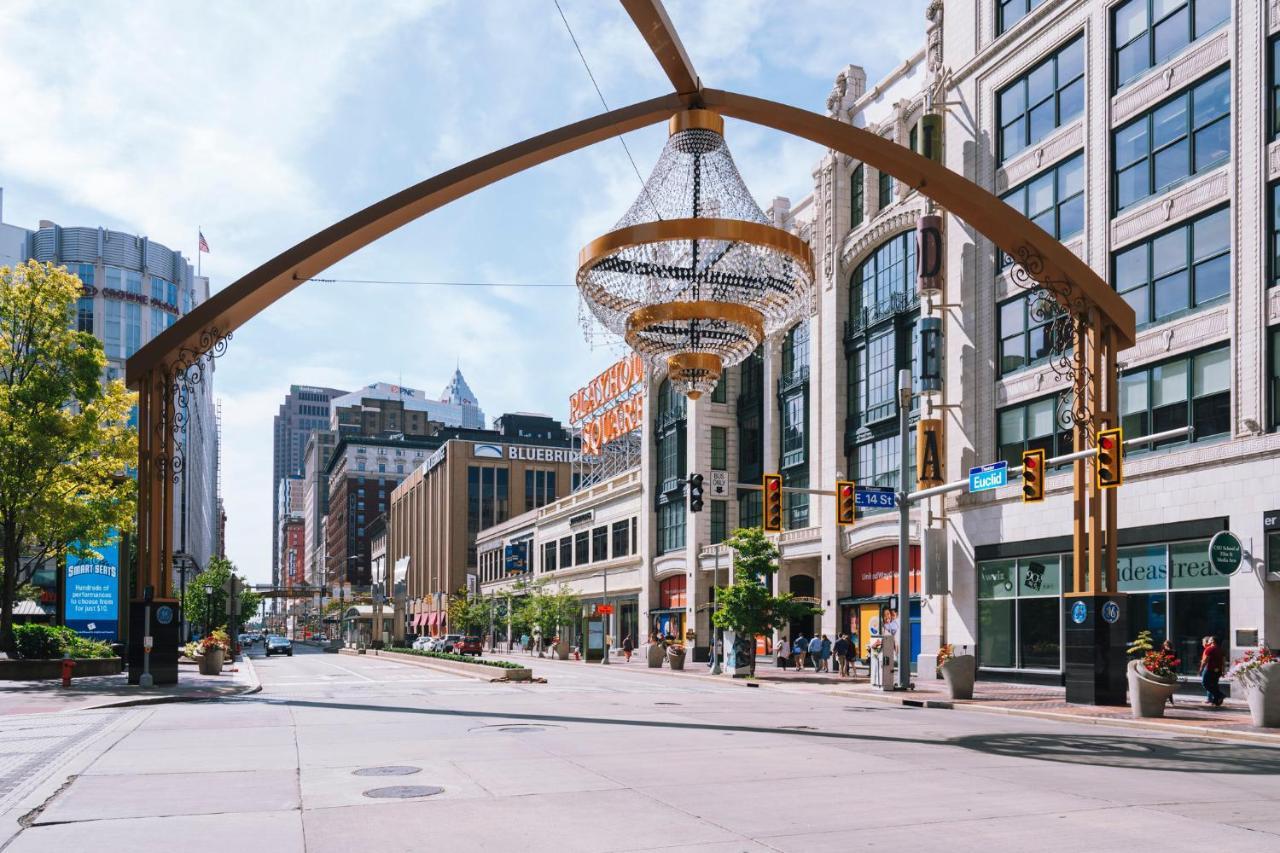 Crowne Plaza Cleveland At Playhouse Square By Ihg Hotel Exterior photo